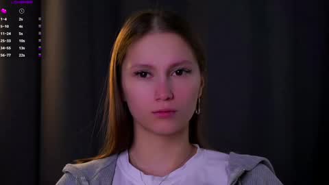 Snapshot of emmyleri chatting on May 2026 01:11:02 AM Emmy online show from May 2026 01:11:02 AM
