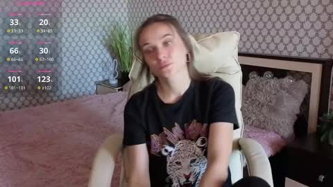 Emma online show from September 2025 09:11:02 AM