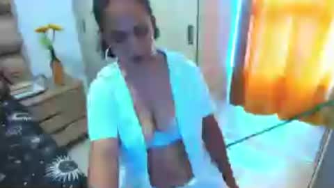 Snapshot of emperatriztapia chatting on June 2026 09:41:01 PM emperatriztapia online show from June 2026 09:41:01 PM