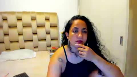 Snapshot of emperatriztapia chatting on July 2026 11:18:01 PM emperatriztapia online show from July 2026 11:18:01 PM