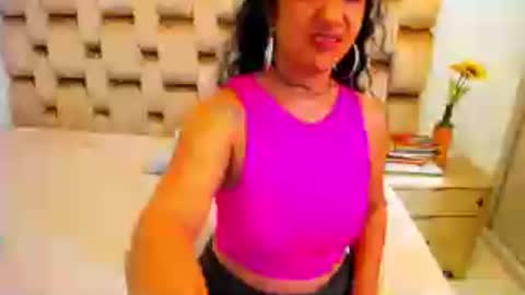 Snapshot of emperatriztapia chatting on July 2026 10:25:02 PM emperatriztapia online show from July 2026 10:25:02 PM