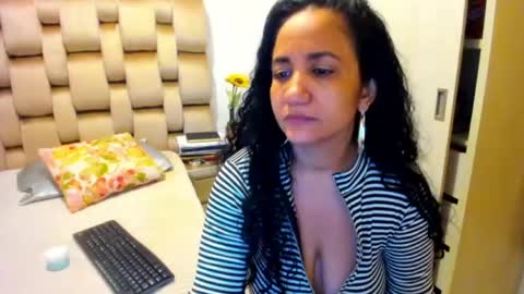 Snapshot of emperatriztapia chatting on July 2026 12:13:01 AM emperatriztapia online show from July 2026 12:13:01 AM