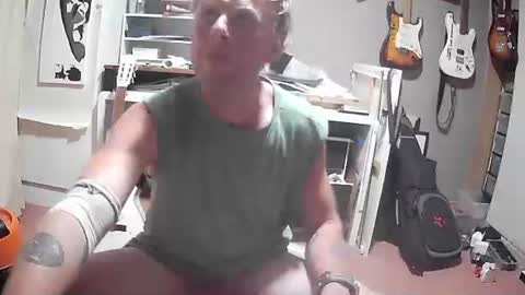 Snapshot of empirikal1 chatting on January 2025 06:27:01 PM empirikal1 online show from January 2025 06:27:01 PM