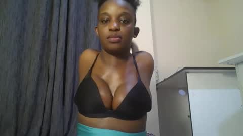 empress_emma online show from March 2026 09:25:01 PM