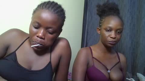 empress_emma online show from April 2026 07:14:01 PM