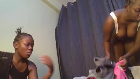 empress_emma online show from April 2026 09:04:01 AM