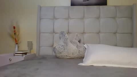 vee online show from November 2025 11:43:01 AM