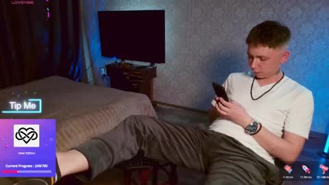 Snapshot of emveeboy96 chatting on April 2026 06:34:01 PM emveeboy96 online show from April 2026 06:34:01 PM