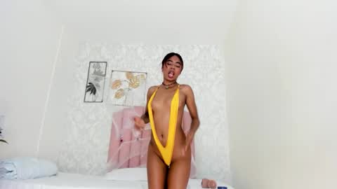 Mili online show from October 2025 12:41:02 PM