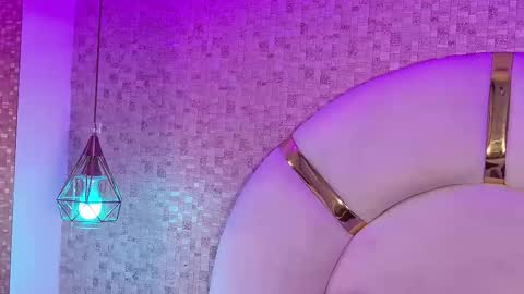 Emy  online show from February 2026 11:48:01 AM