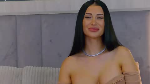  Emy  online show from November 2025 06:45:01 AM