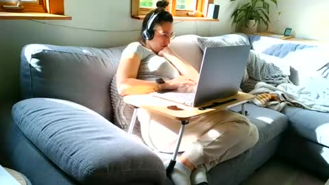 emyxxl online show from June 2026 12:20:01 PM