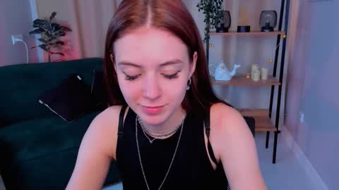 enchanted_bella online show from October 2025 01:35:02 PM