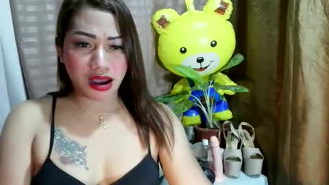 Jeniegh online show from April 2026 09:32:02 AM