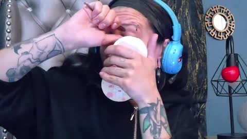 EnchantressQueen online show from April 2026 12:22:01 PM