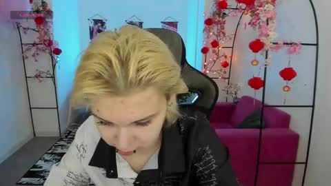 endlessdreamm online show from May 2026 07:27:01 AM