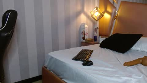 Snapshot of endlessnightfx chatting on January 2025 07:39:02 AM endlessnightfx online show from January 2025 07:39:02 AM