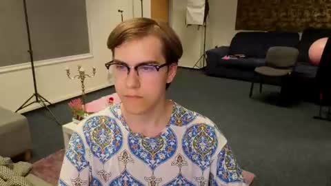 Snapshot of endycarter chatting on July 2026 01:50:01 PM Endy online show from July 2026 01:50:01 PM