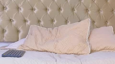   Schedule 600a.m - 200p.m Col hour online show from February 2025 06:35:01 PM