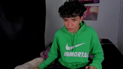 Snapshot of energy_lover137 chatting on February 2026 10:59:01 PM Salo online show from February 2026 10:59:01 PM