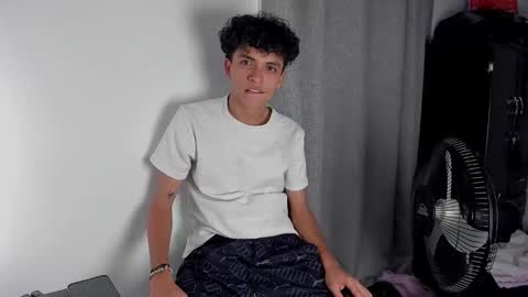 Salo online show from April 2026 07:03:02 PM