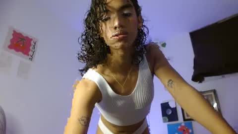 Snapshot of engel20042001 chatting on October 2025 12:38:02 PM engel20042001 online show from October 2025 12:38:02 PM