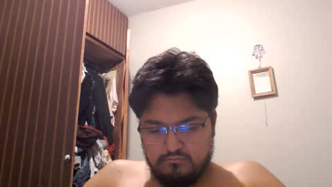 Snapshot of engineer_model_2022 chatting on May 2026 07:04:02 AM engineer_model_2022 online show from May 2026 07:04:02 AM