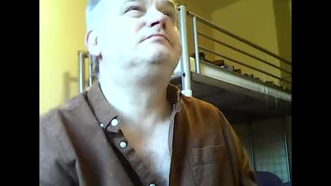 englishguysurrey online show from December 2025 08:54:02 AM