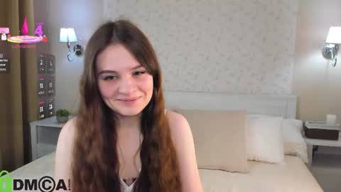 Snapshot of enigmatic_ella chatting on June 2026 01:25:01 AM Ella online show from June 2026 01:25:01 AM