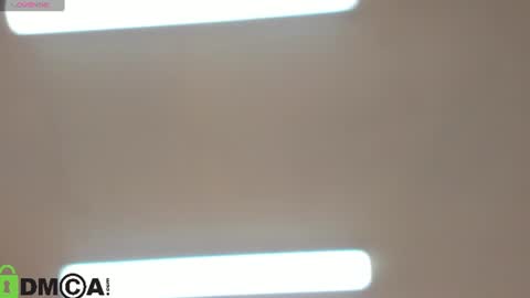 Snapshot of enigmatic_ella chatting on June 2026 01:04:01 AM Ella online show from June 2026 01:04:01 AM