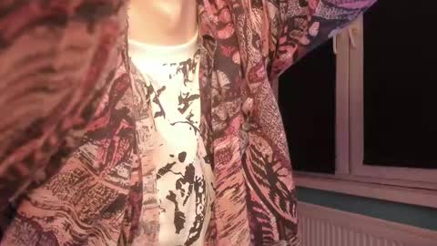 Enker online show from October 2025 10:31:01 PM