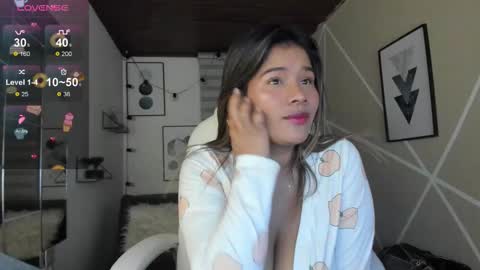 Enma clark online show from November 2025 05:17:01 AM