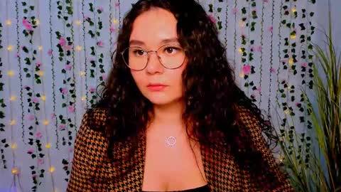 enny_mrr online show from March 2025 12:37:02 PM