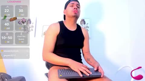 Snapshot of enrique_villa23 chatting on January 2025 05:55:02 PM enrique online show from January 2025 05:55:02 PM