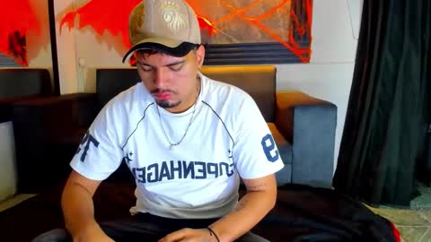 Snapshot of enrique_villa23 chatting on October 2025 11:45:02 AM enrique online show from October 2025 11:45:02 AM