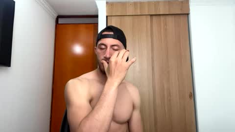 enzo_savage online show from April 2026 07:41:01 PM