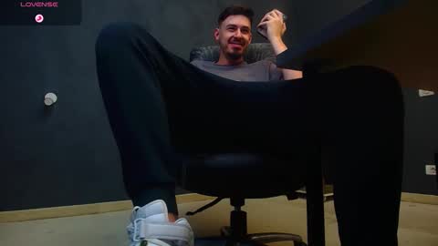 EnzoRace online show from September 2025 05:01:02 AM