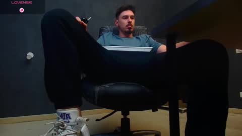 EnzoRace online show from October 2025 05:48:02 AM