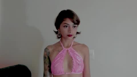 Snapshot of ephemeral_hot chatting on March 2025 12:33:02 PM Leyla online show from March 2025 12:33:02 PM