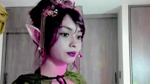 Snapshot of ephemeral_hot chatting on October 2025 12:31:01 AM Leyla online show from October 2025 12:31:01 AM