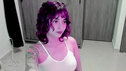 Snapshot of ephemeral_hot chatting on October 2025 10:01:01 PM Leyla online show from October 2025 10:01:01 PM