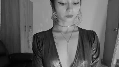 Leyla online show from March 2026 12:21:01 AM