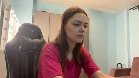 Lily online show from March 2026 02:07:01 AM