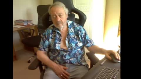 erasmus_d online show from July 2026 04:35:02 PM