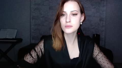 Erdbeeren mit Sahne online show from November 2025 09:51:02 AM