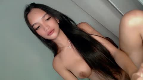 Snapshot of eres_guapa chatting on January 2025 10:45:01 PM Elisa online show from January 2025 10:45:01 PM
