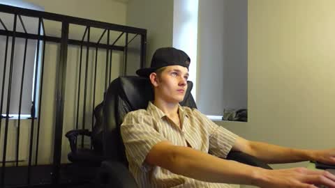 Snapshot of eric_poston chatting on October 2025 12:15:01 PM online show from October 2025 12:15:01 PM