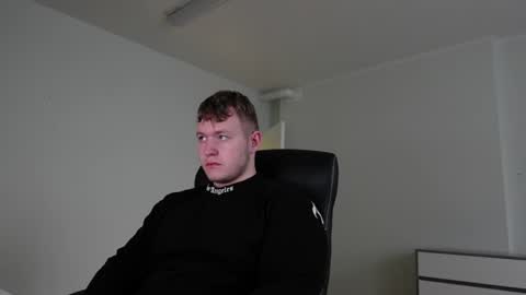 Snapshot of eric_poston chatting on October 2025 01:26:02 PM online show from October 2025 01:26:02 PM