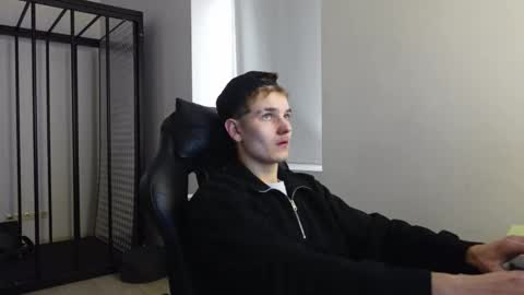 Snapshot of eric_poston chatting on October 2025 09:22:01 AM online show from October 2025 09:22:01 AM