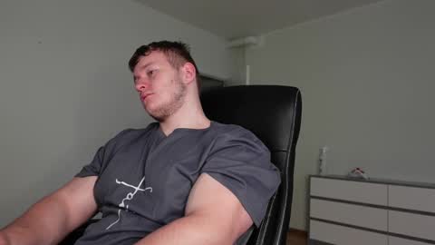 Snapshot of eric_poston chatting on November 2025 07:31:01 AM online show from November 2025 07:31:01 AM